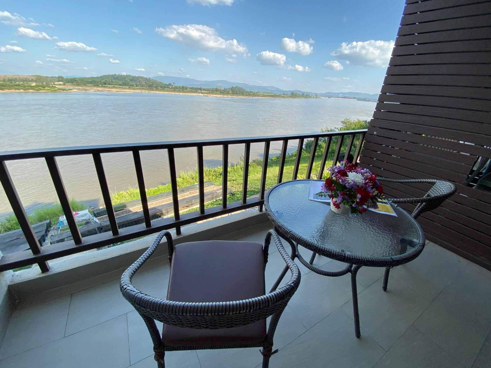 Siam Triangle Hotel Chiang Sean Chiang Saen Exterior photo