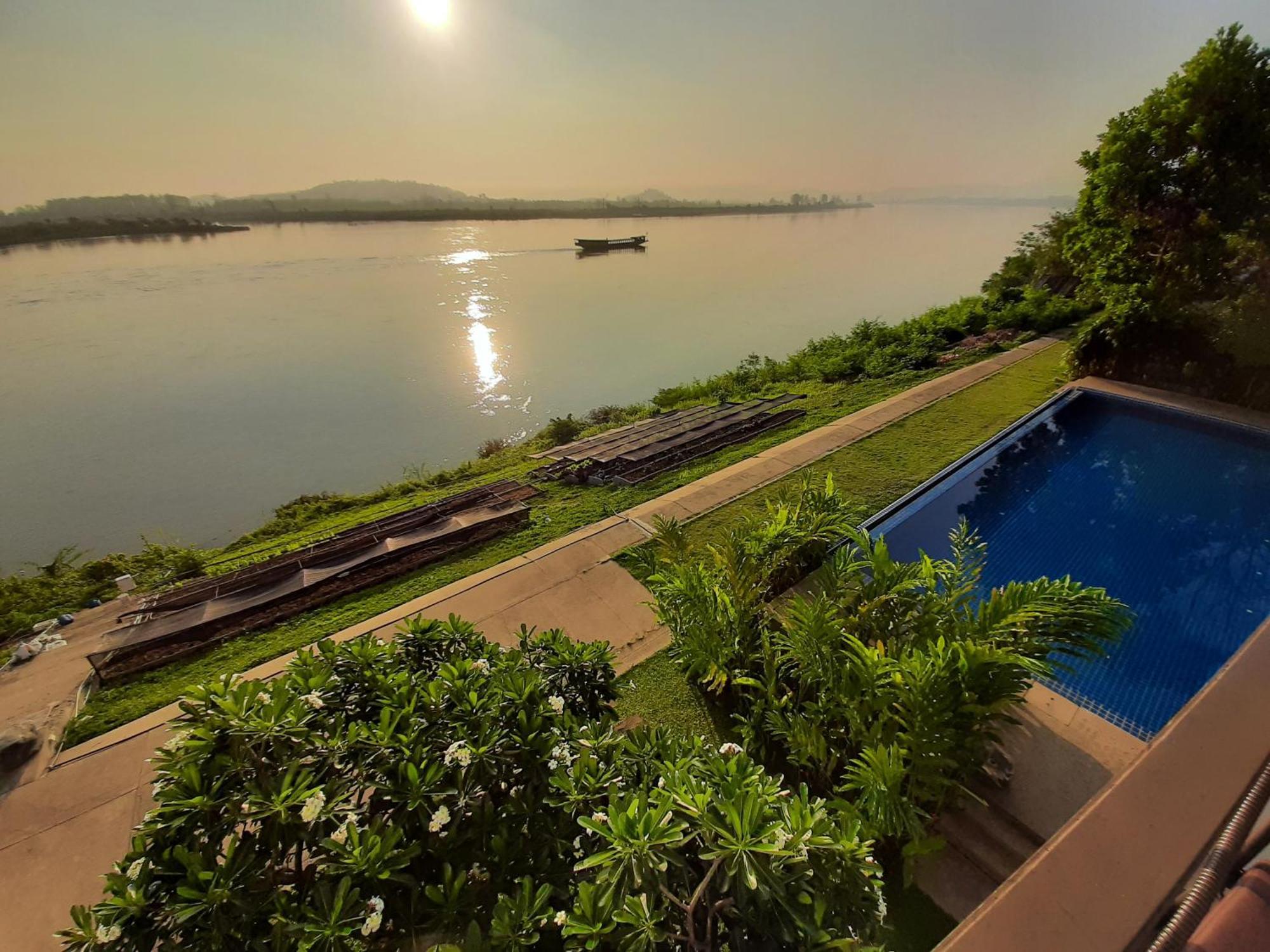 Siam Triangle Hotel Chiang Sean Chiang Saen Exterior photo