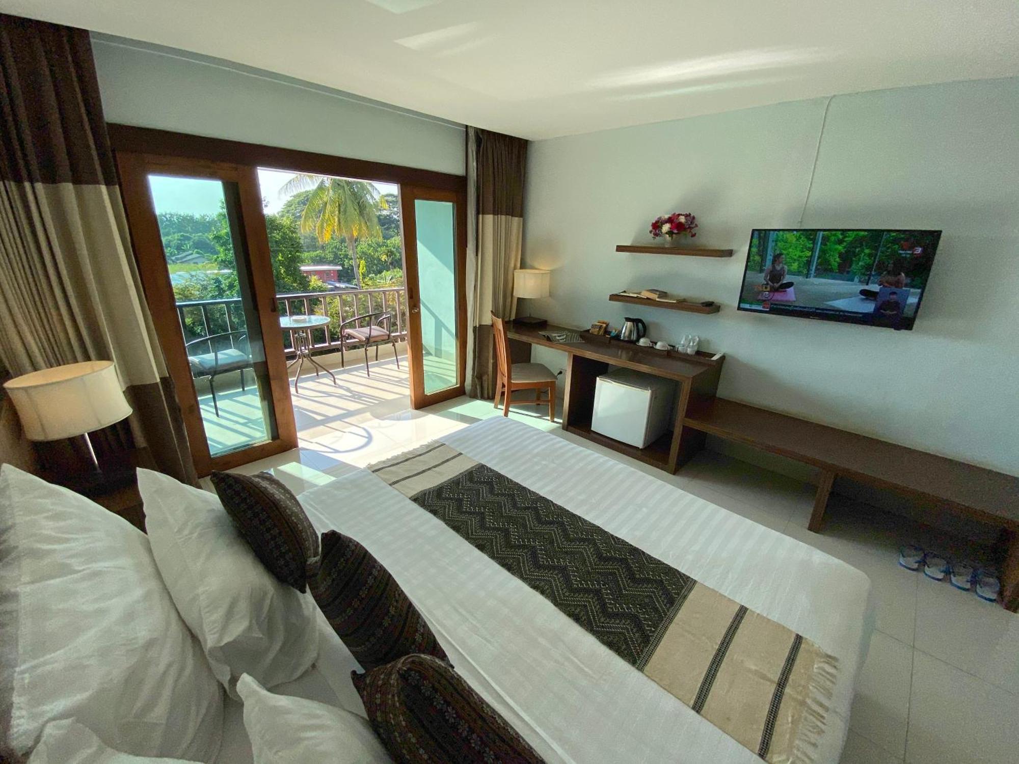 Siam Triangle Hotel Chiang Sean Chiang Saen Exterior photo